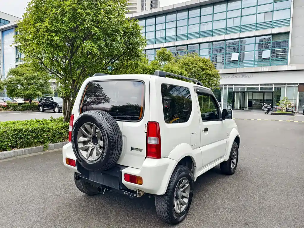 Jimny (Import) 1.3 AT JLX Navigation
