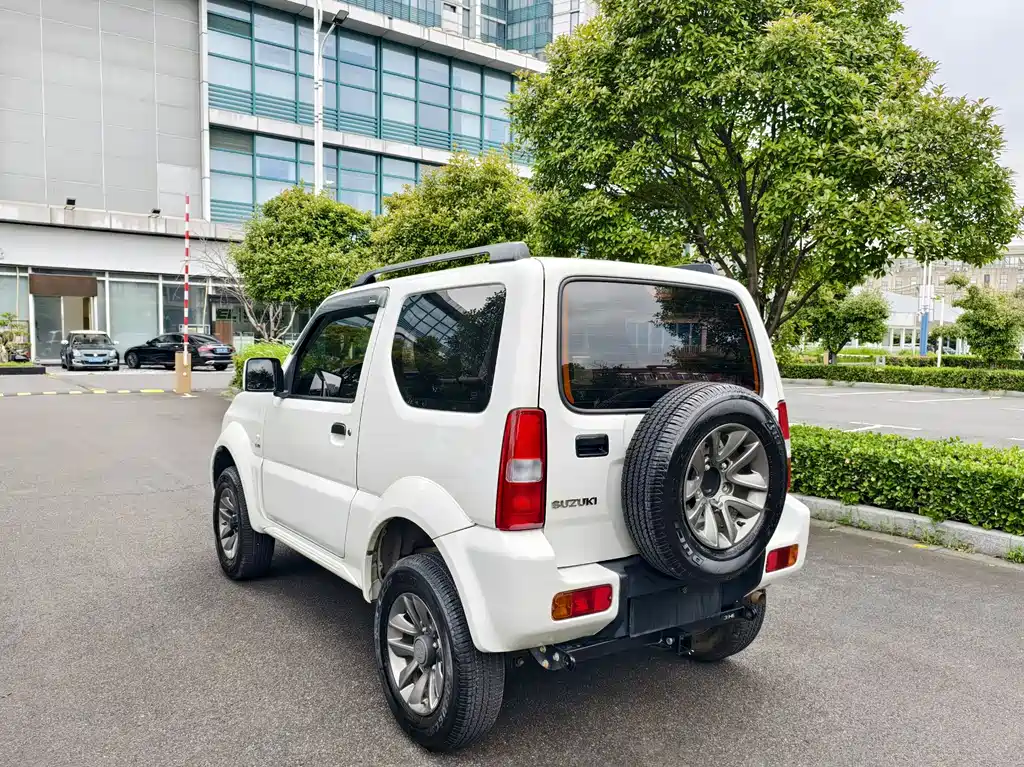 Jimny (Import) 1.3 AT JLX Navigation