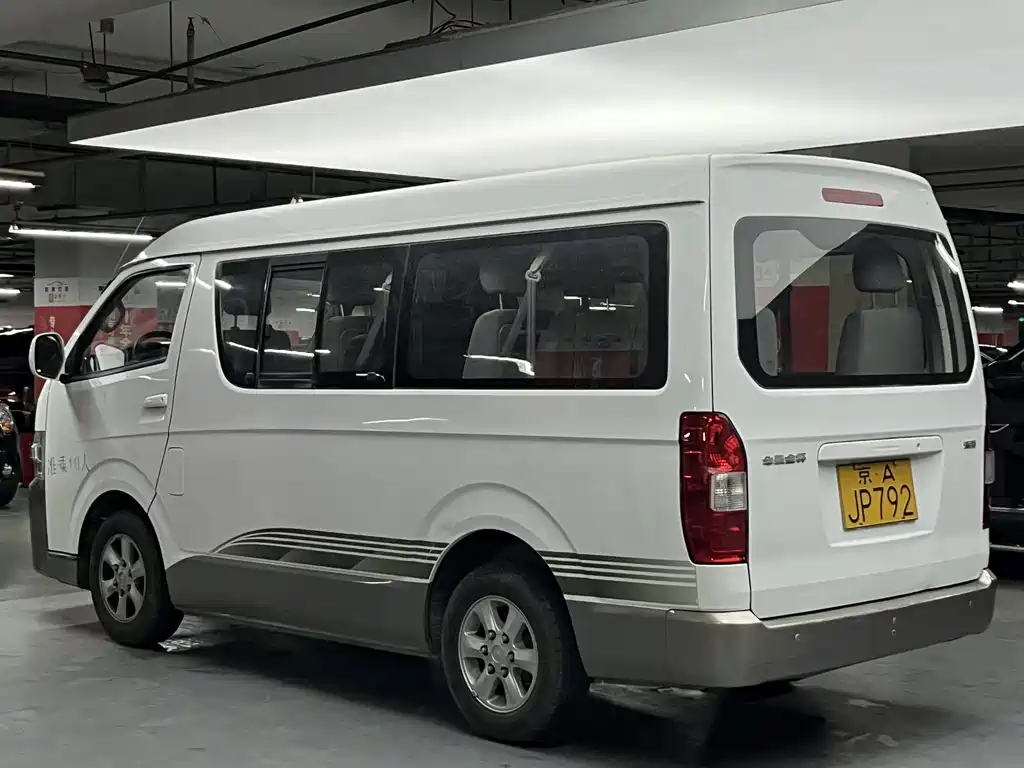 Jinbei Hiace 2.2 L Luxury V22