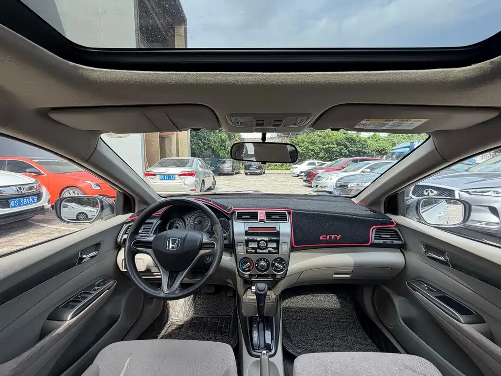 City Classic Style 1.5 L Auto Elite