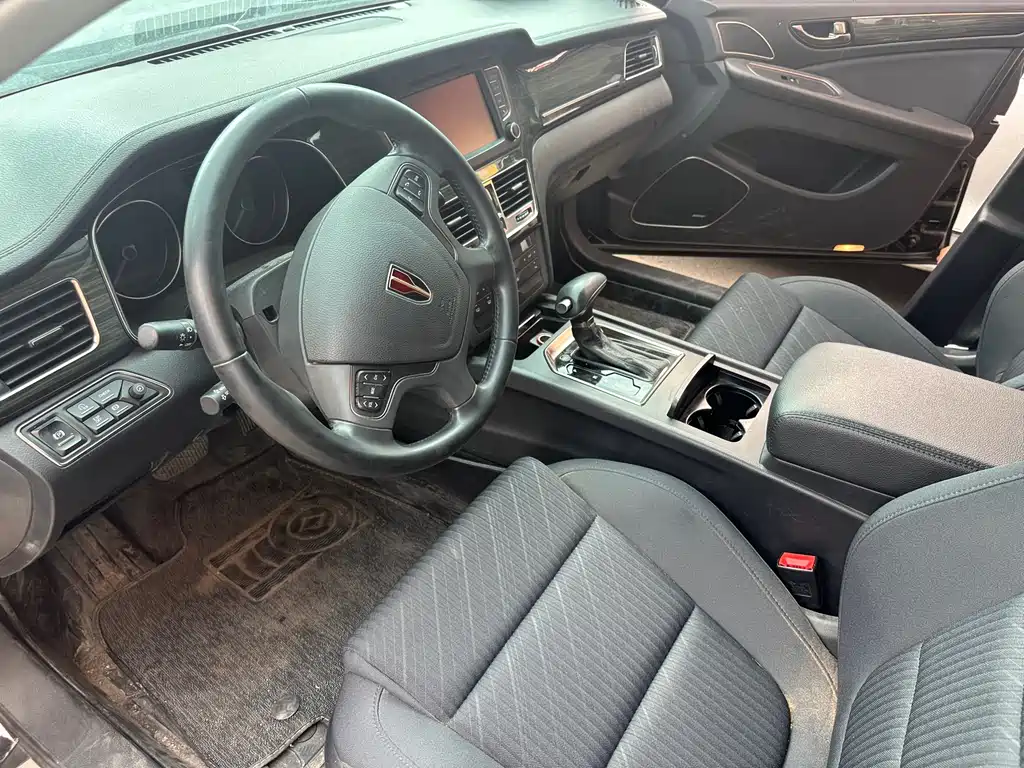 Hongqi H7 1.8 T Comfort