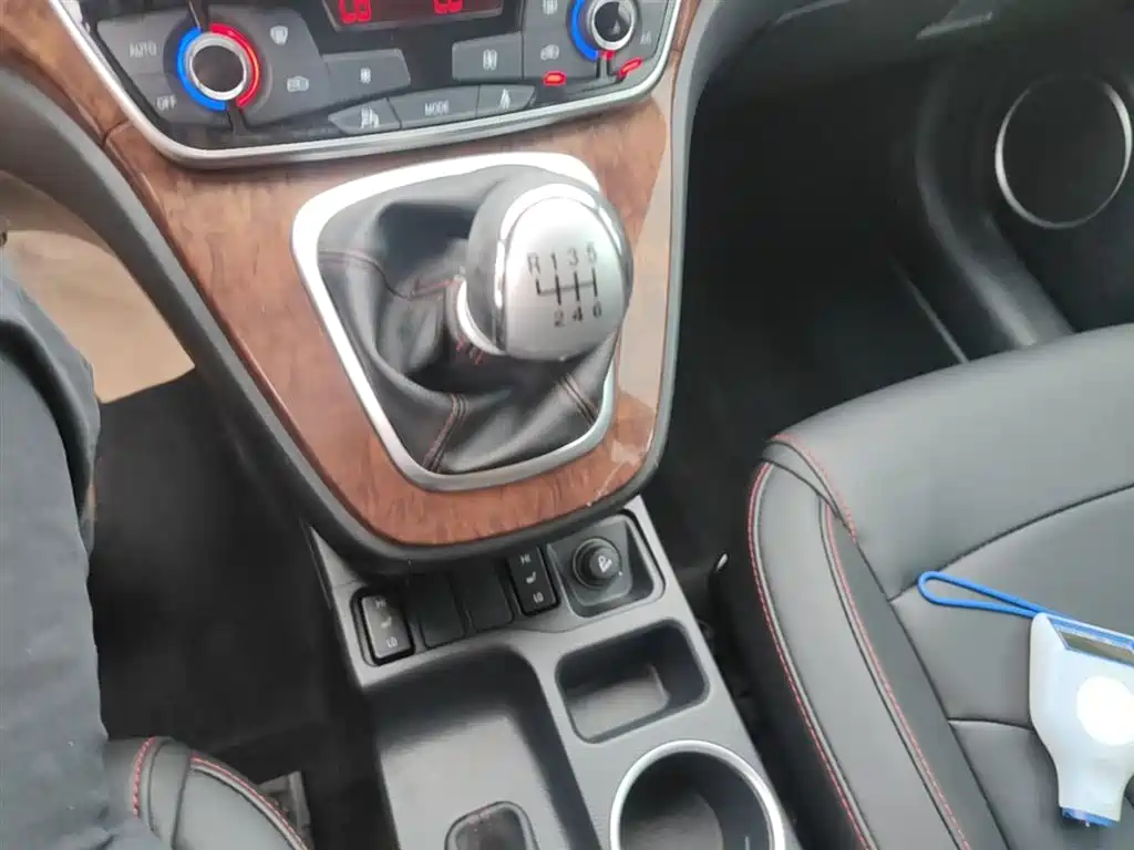 Haval H6 Red Label Sport 1.5 T Manual 2 WD Elite