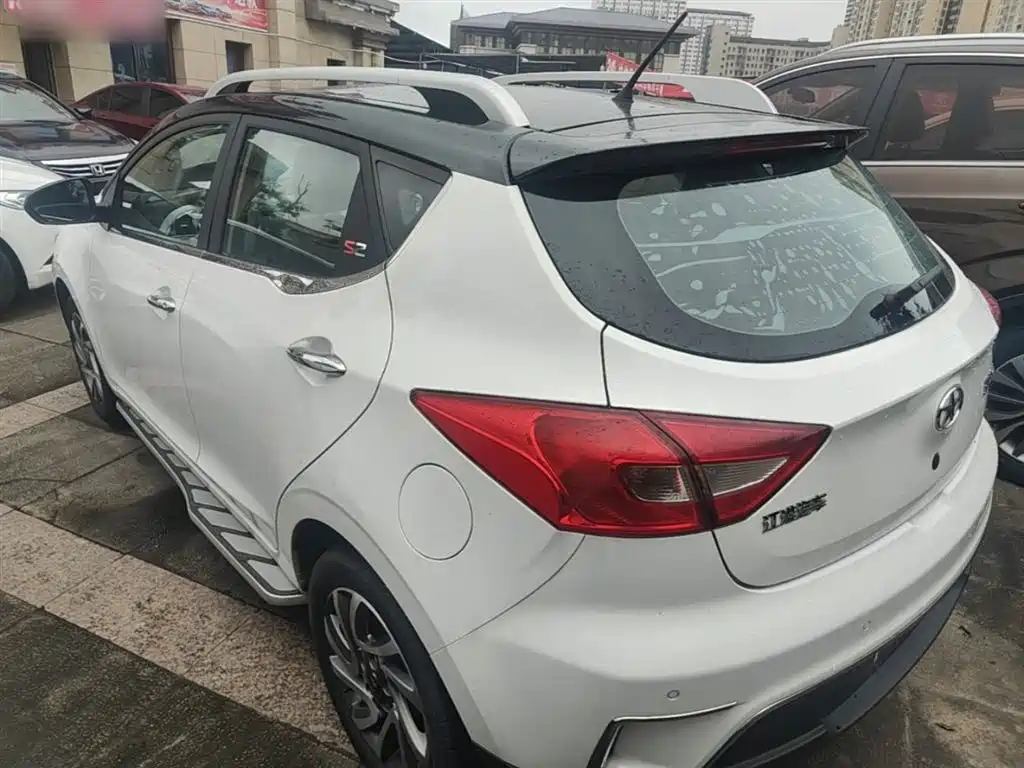 Refine S2 1.5 L CVT Luxury Smart