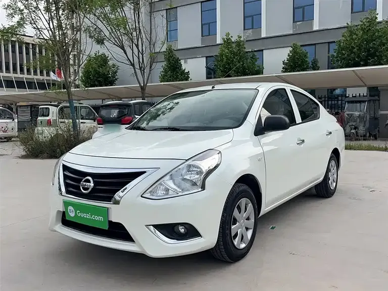 Nissan Sunny 1.5 XE CVT Leading