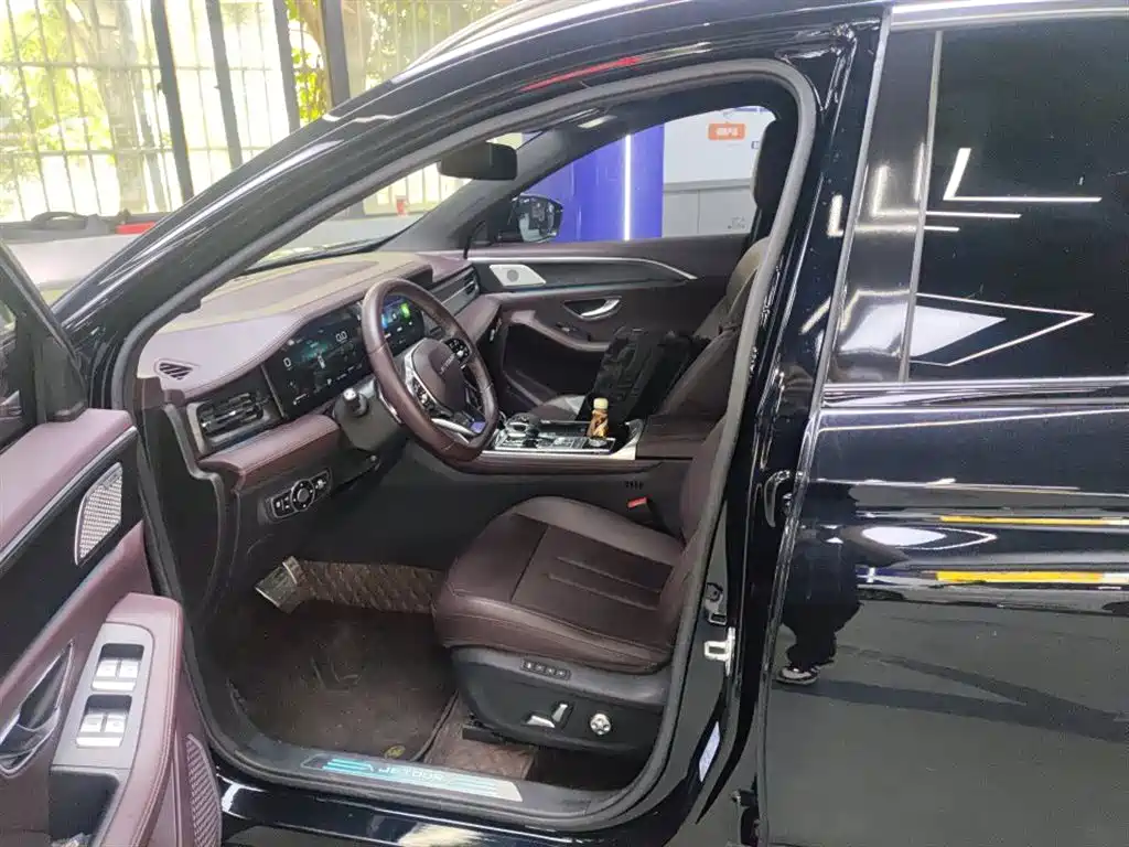 Jetour X90 捷途X90 2023款 子龙 2.0 T DCT武神版 7座