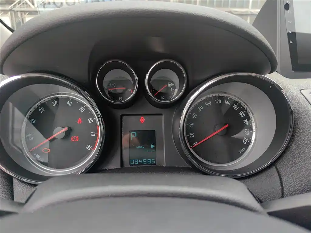 Encore 1.4 T Auto 2 WD Urban Elite