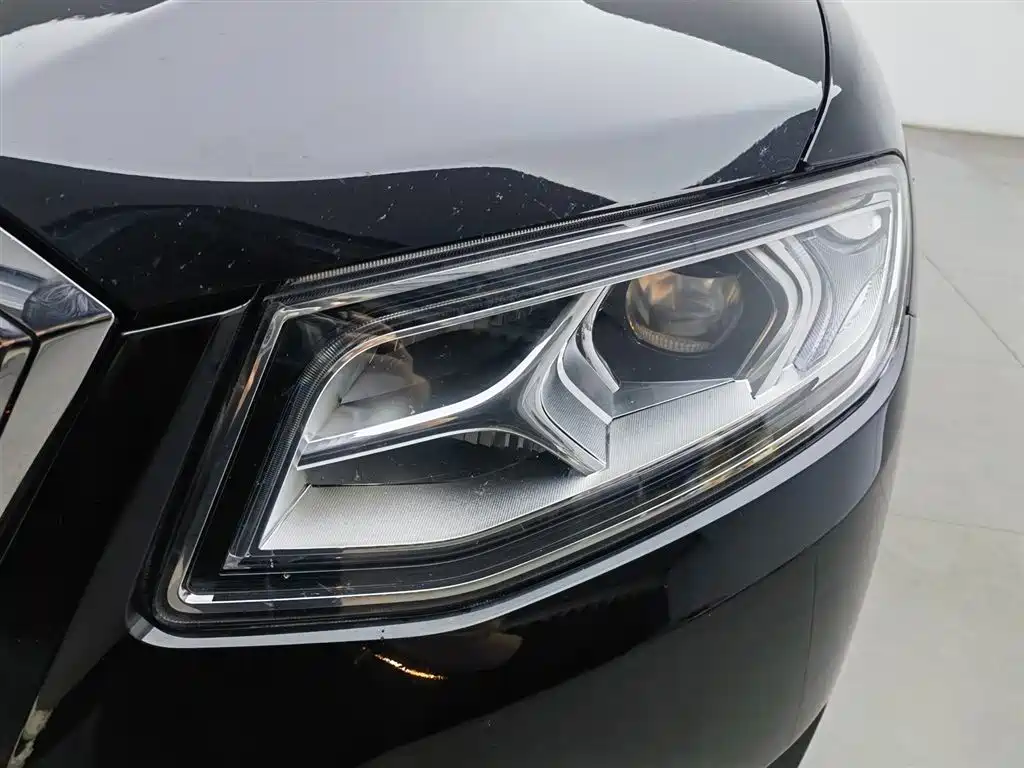 Hongqi H7 2.0 T Luxury
