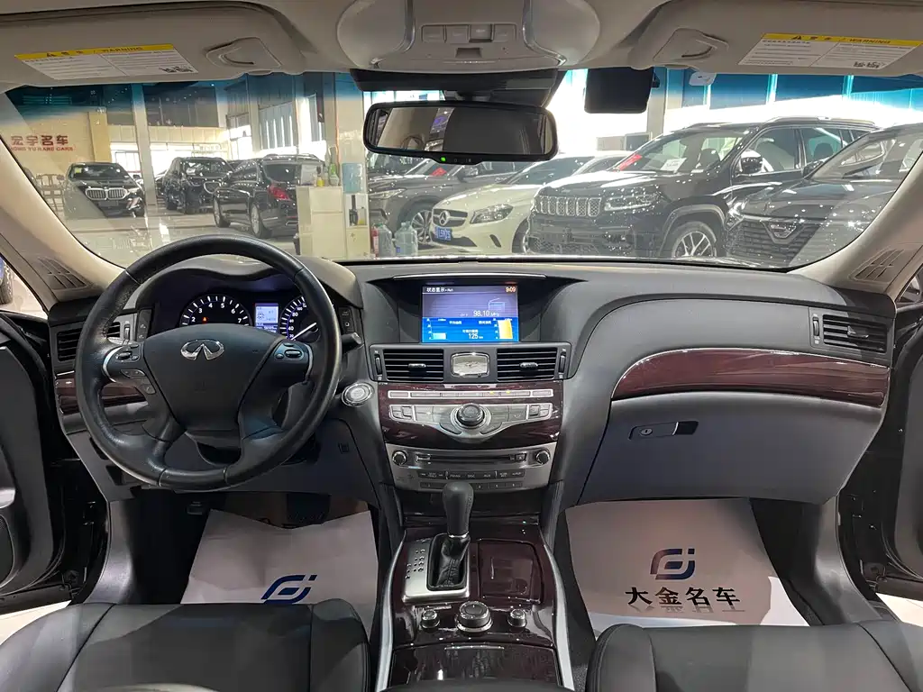 Infiniti Q70 Q70 L 2.5 L Joy