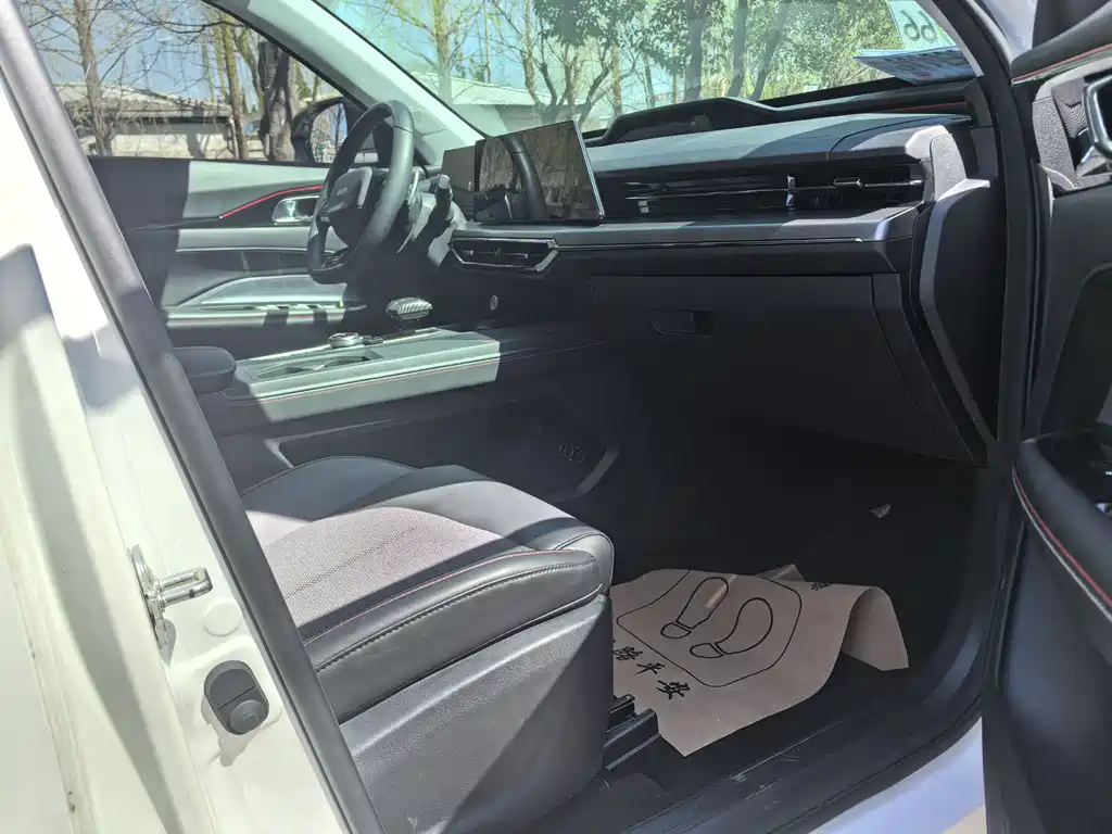 Changan Oshan Z6 Blue Whale 1.5 T DCT Smart Enjoyment