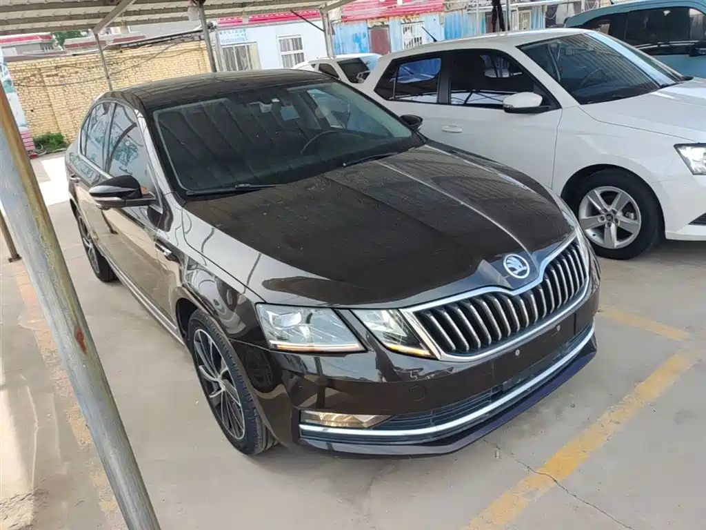 Octavia TSI280 DSG Luxury