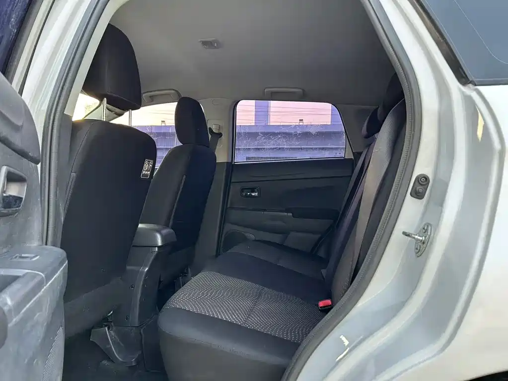 ASX 2.0 L CVT 2 WD Elite
