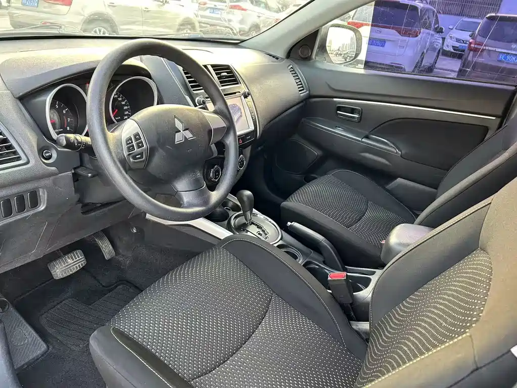 ASX 2.0 L CVT 2 WD Elite