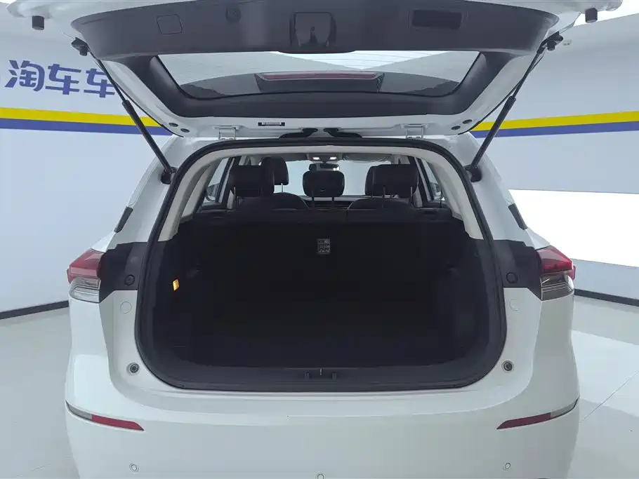 Changan Oshan X7 1.5 T Auto Luxury