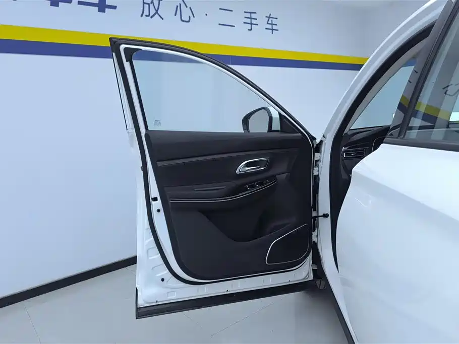 Changan Oshan X7 1.5 T Auto Luxury