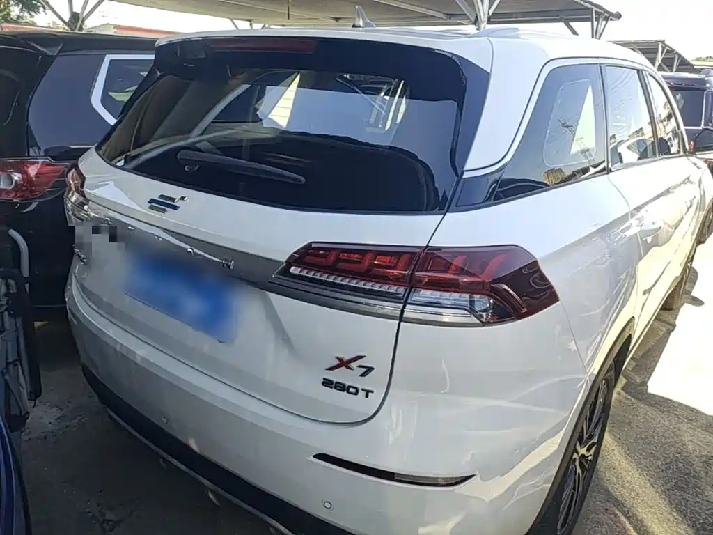 Changan Oshan X7 1.5 T Auto Distinguished
