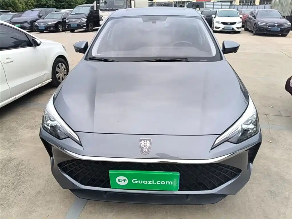 Roewe i5 1.5 L CVT Honored