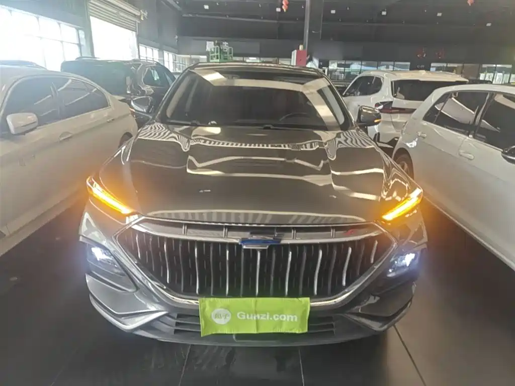 Changan Oshan X5 1.5 T DCT Distinguished