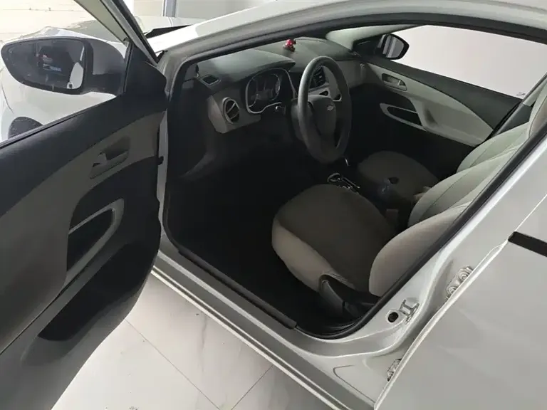 Chevrolet Sail Sail 3 1.3 L AMT Ideal