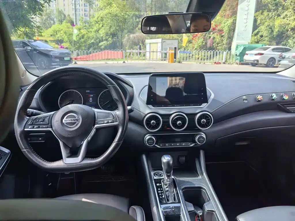 Sylphy Facelift 1.6 L XL CVT Joy