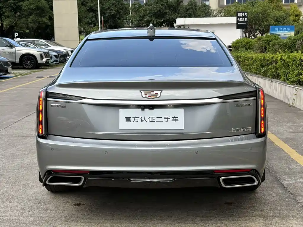 Cadillac CT6 28 T Distinguished