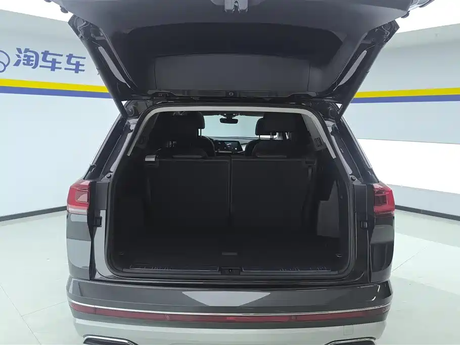Talagon 380 TSI 4 WD Luxury Premium Realm Pro 6-seat