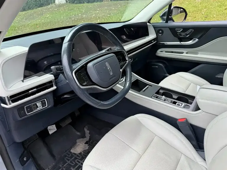 Lincoln Corsair 冒险家 2023款 2.0 T 四驱尊雅版