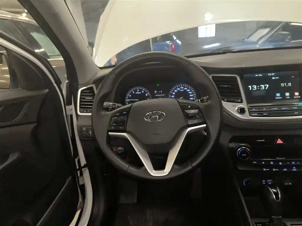 Tucson 1.6 T DCT 2 WD 15 Anniversary Special Edition