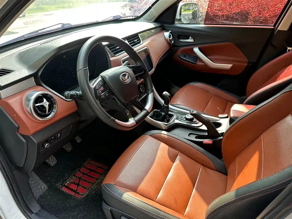 BAIC Huansu S3 北汽幻速S3 2018款 1.5 L 手动豪华型