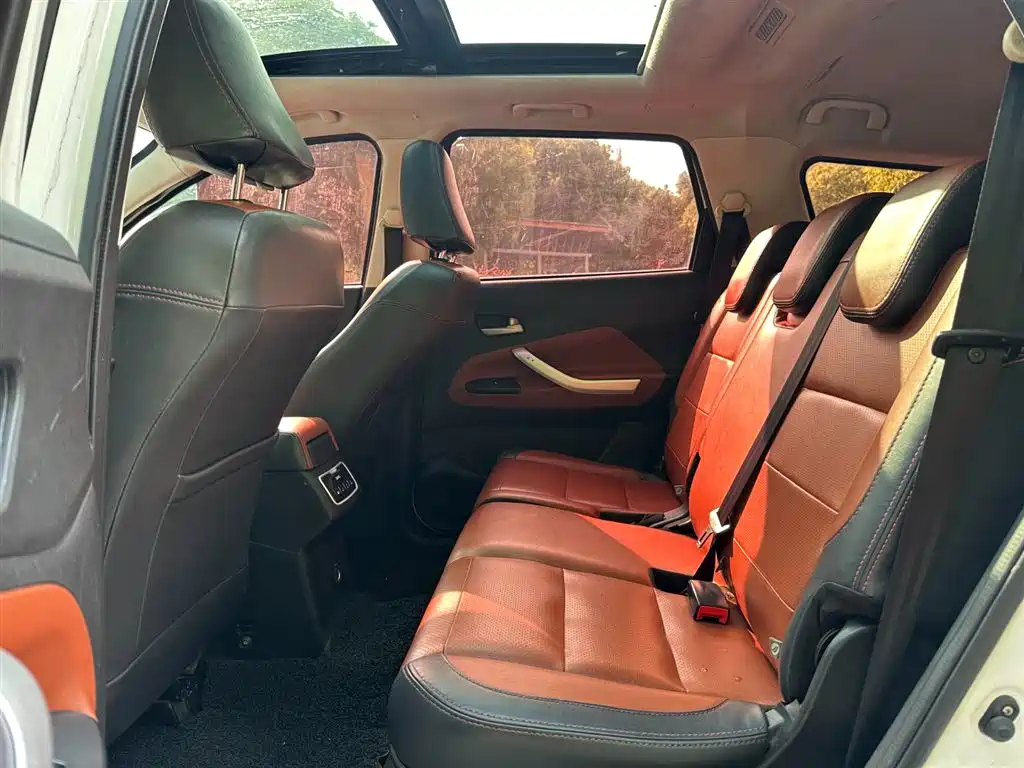 BAIC Huansu S3 北汽幻速S3 2018款 1.5 L 手动豪华型