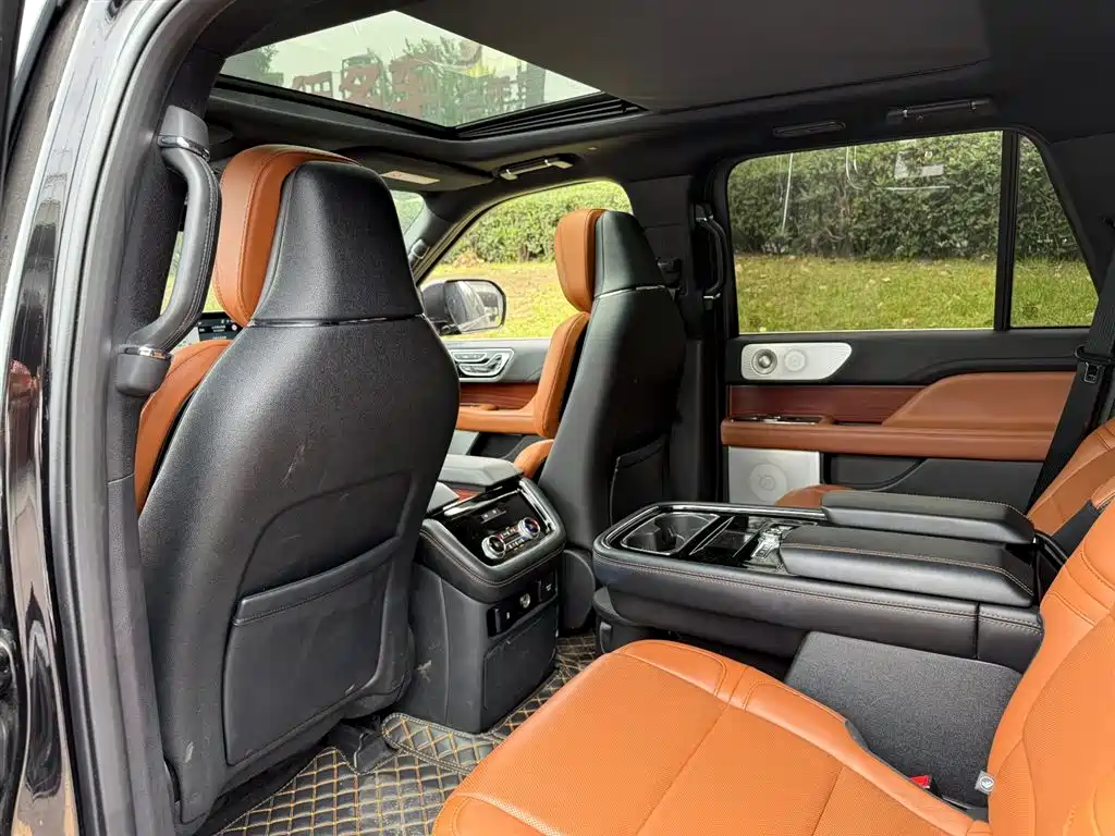 Navigator 3.5 T Honor Shine