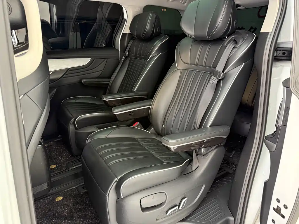 Roewe iMAX8 400 TGI Supreme Series LaCrosse