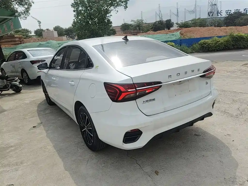 Roewe i5 Facelift 1.5 L CVT Diamond