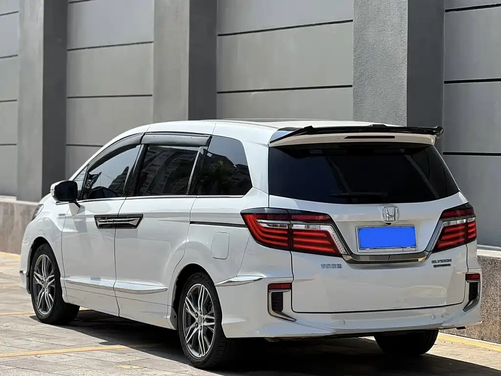Elysion 2.0 L Hybrid Supreme