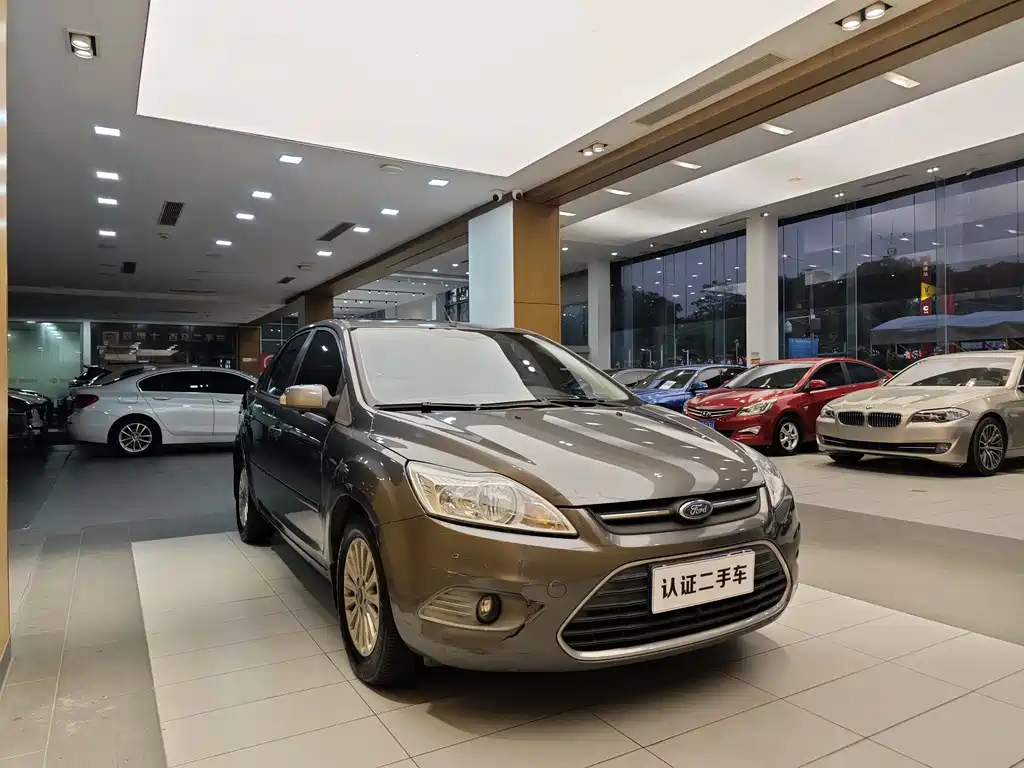 Focus Sedan Classic 1.8 L Manual Fashion