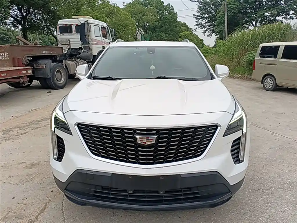 Cadillac XT4 28 T 2 WD Tech