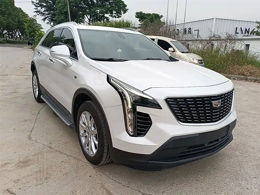 Cadillac XT4 28 T 2 WD Tech