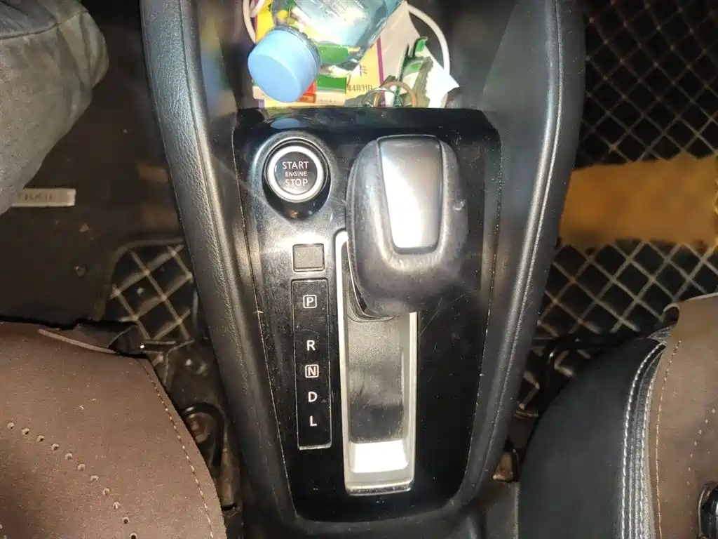 Kicks 1.5 L CVT Connected Luxury