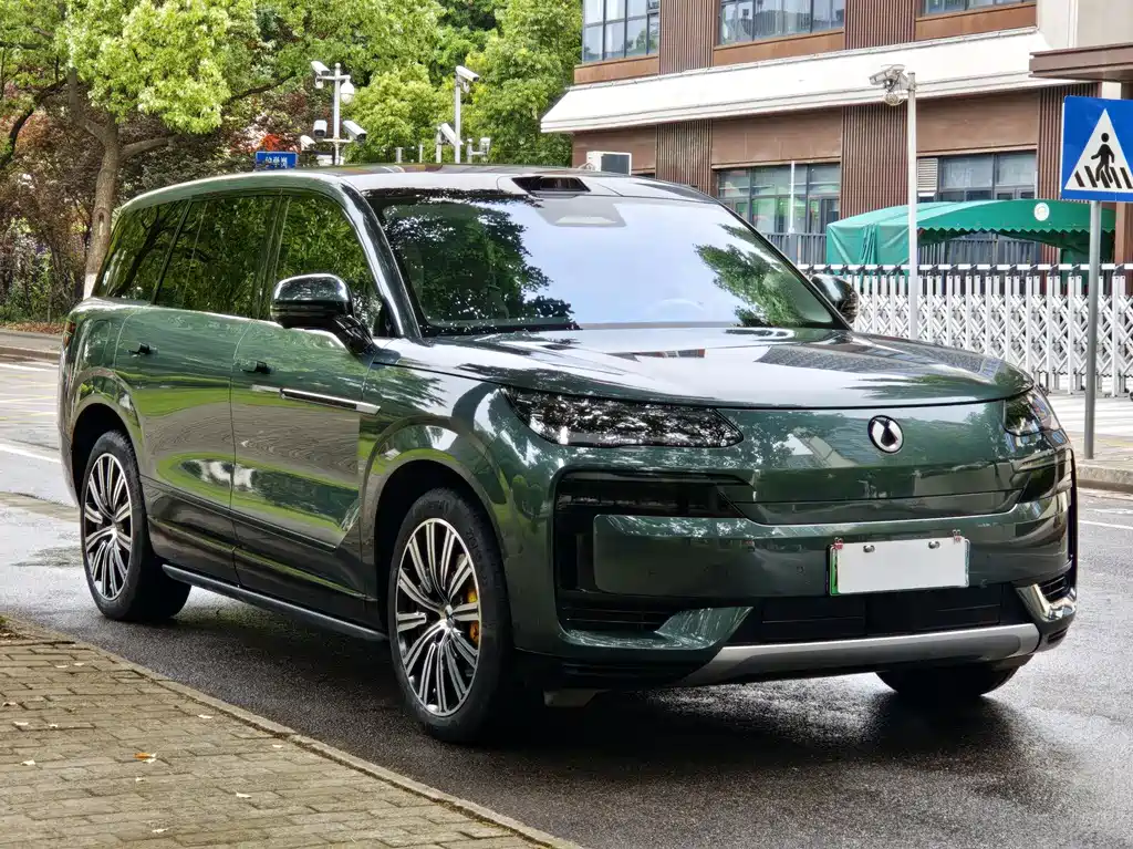 Denza N9 Flagship