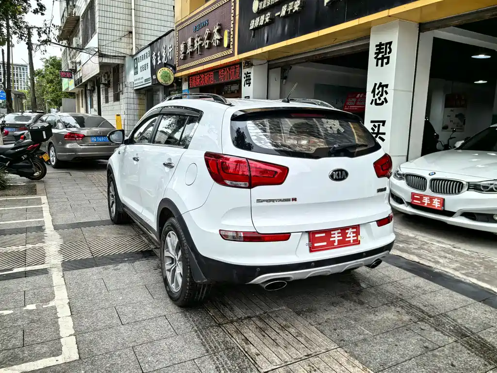 Sportage 2.0 L Auto 2 WD GLS