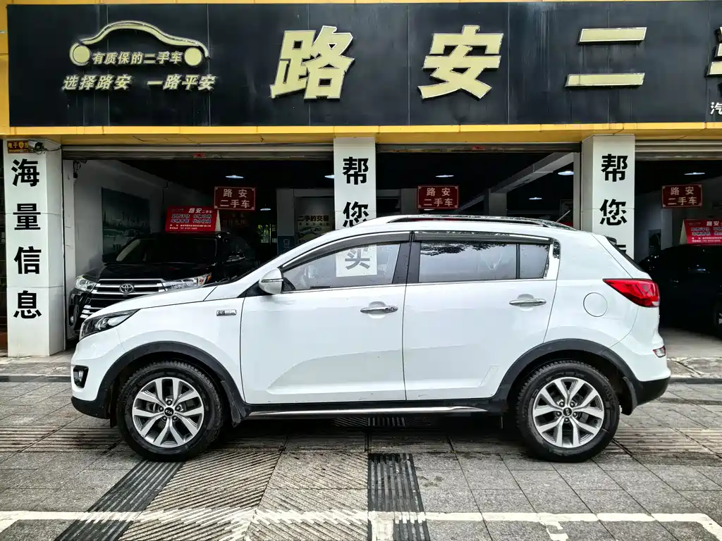 Sportage 2.0 L Auto 2 WD GLS