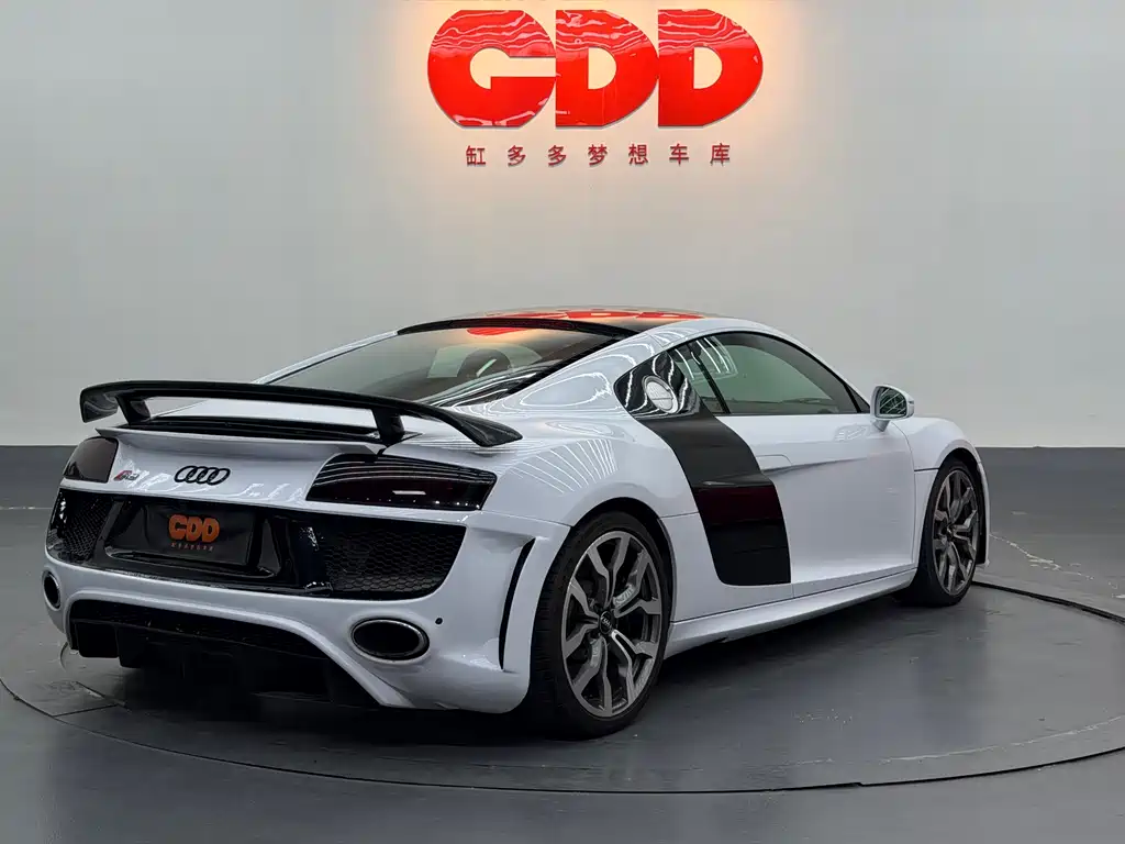Audi R8 5.2 FSI quattro