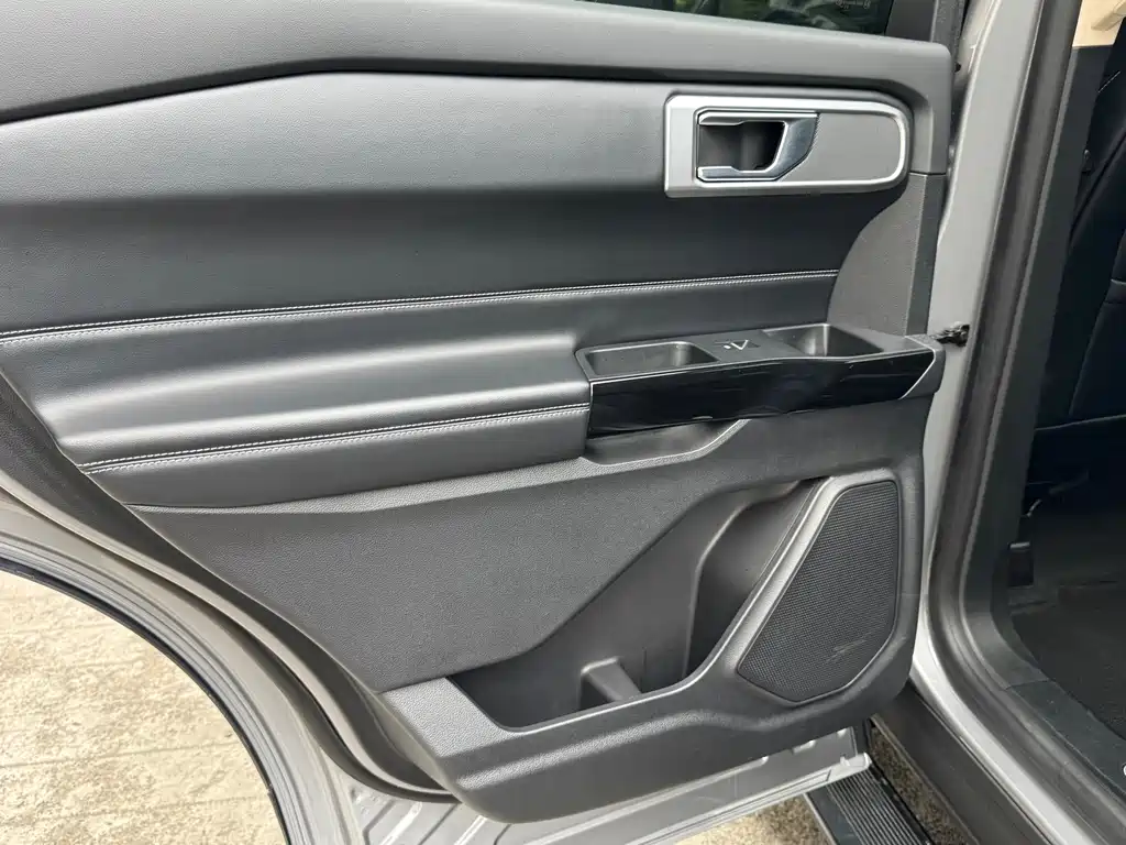 Explorer EcoBoost 285 4 WD Style plus 6-seat