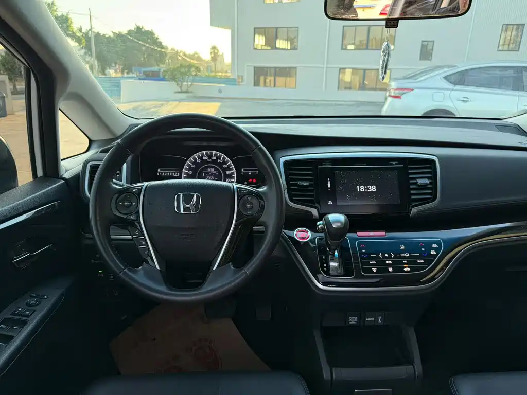 Odyssey 2.4 L Smart Enjoyment