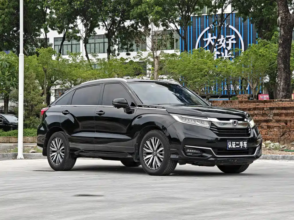 Avancier 370 TURBO 4 WD Premium