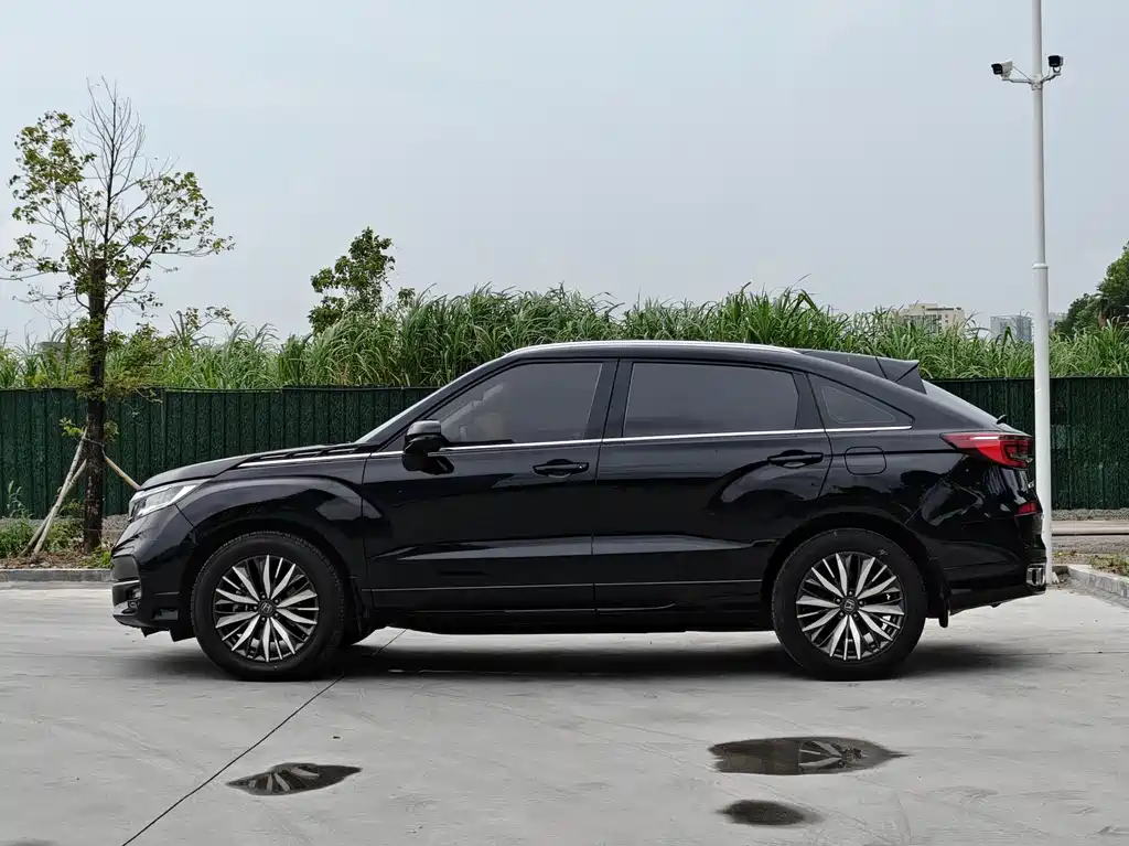 Avancier 370 TURBO 4 WD Premium