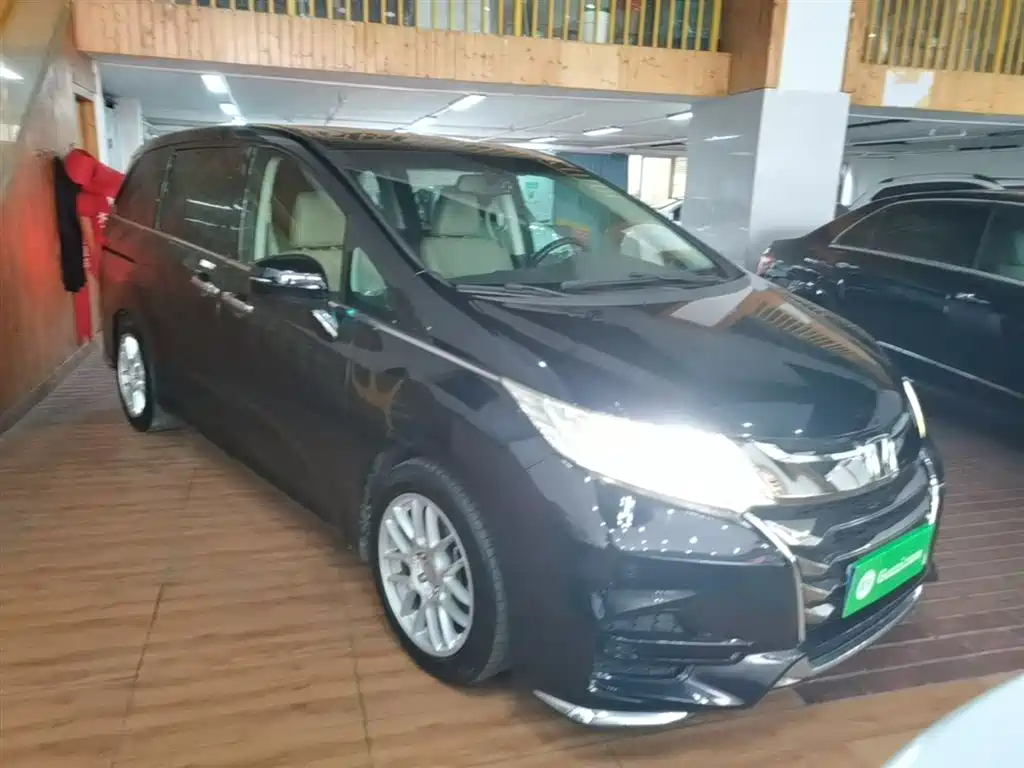Odyssey Facelift 2.4 L Smart Enjoyment