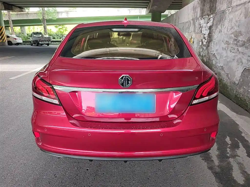 MG6 20 T Auto Trophy Premium Internet CN-V
