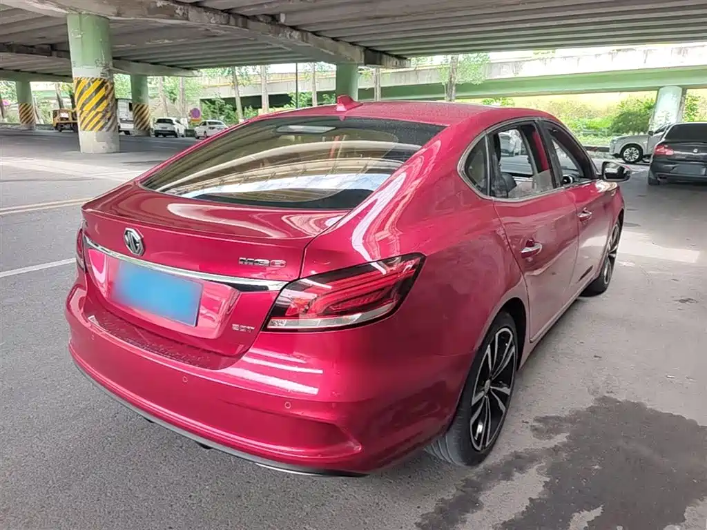MG6 20 T Auto Trophy Premium Internet CN-V