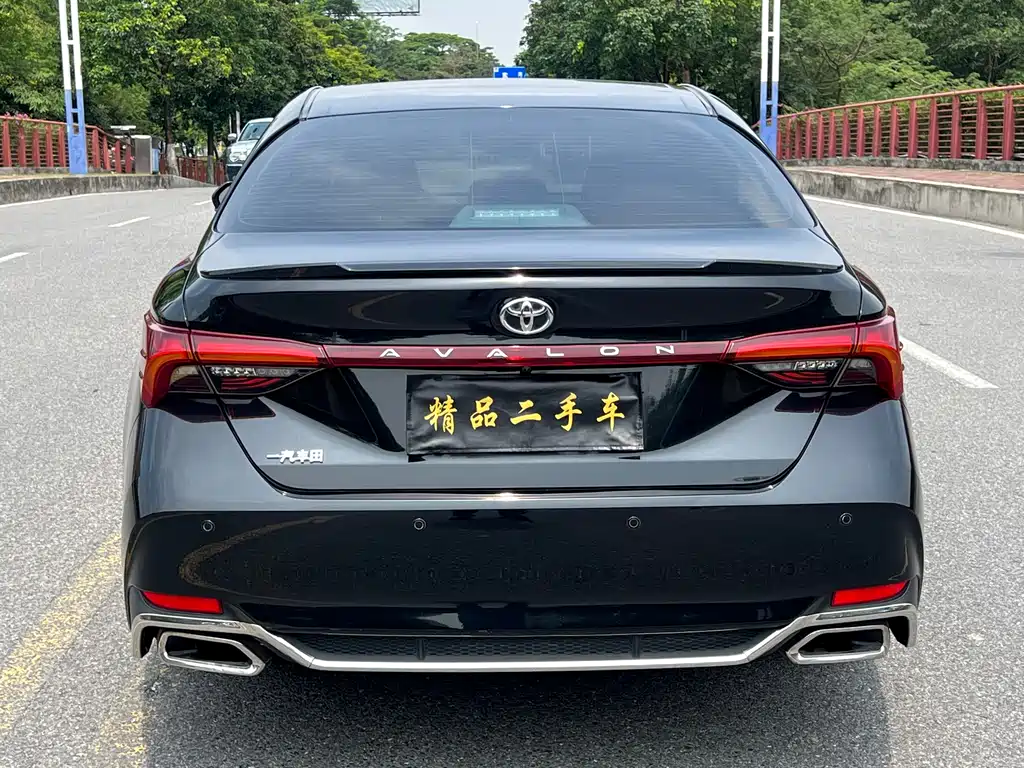 Avalon 2.5 L Luxury