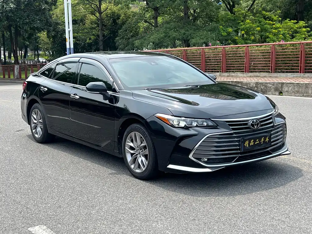Avalon 2.5 L Luxury